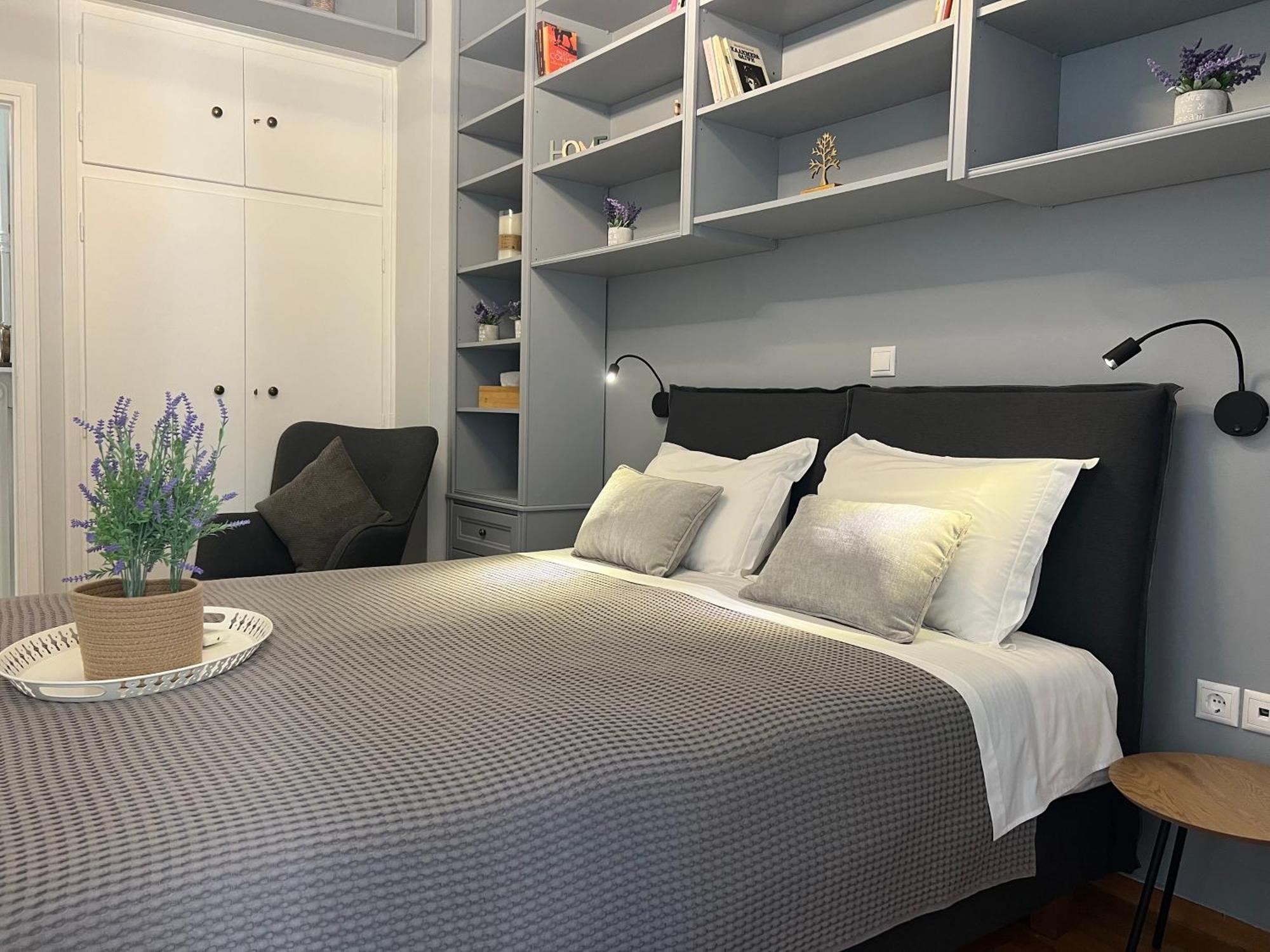 Ferienwohnung Living Near Acropolis By Sylvia Staikou 2Nd & 3D Floor Athen Exterior foto