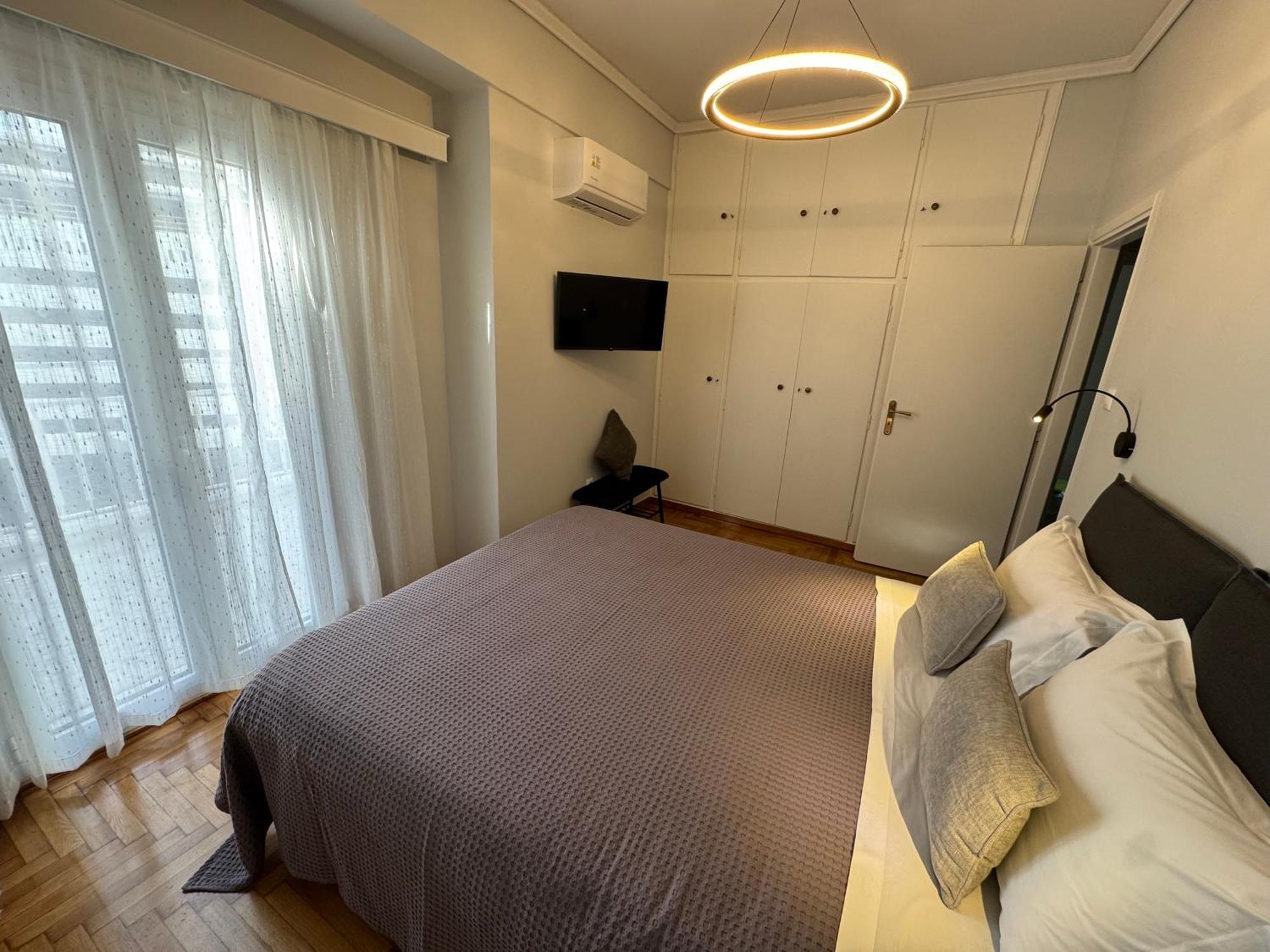 Ferienwohnung Living Near Acropolis By Sylvia Staikou 2Nd & 3D Floor Athen Exterior foto