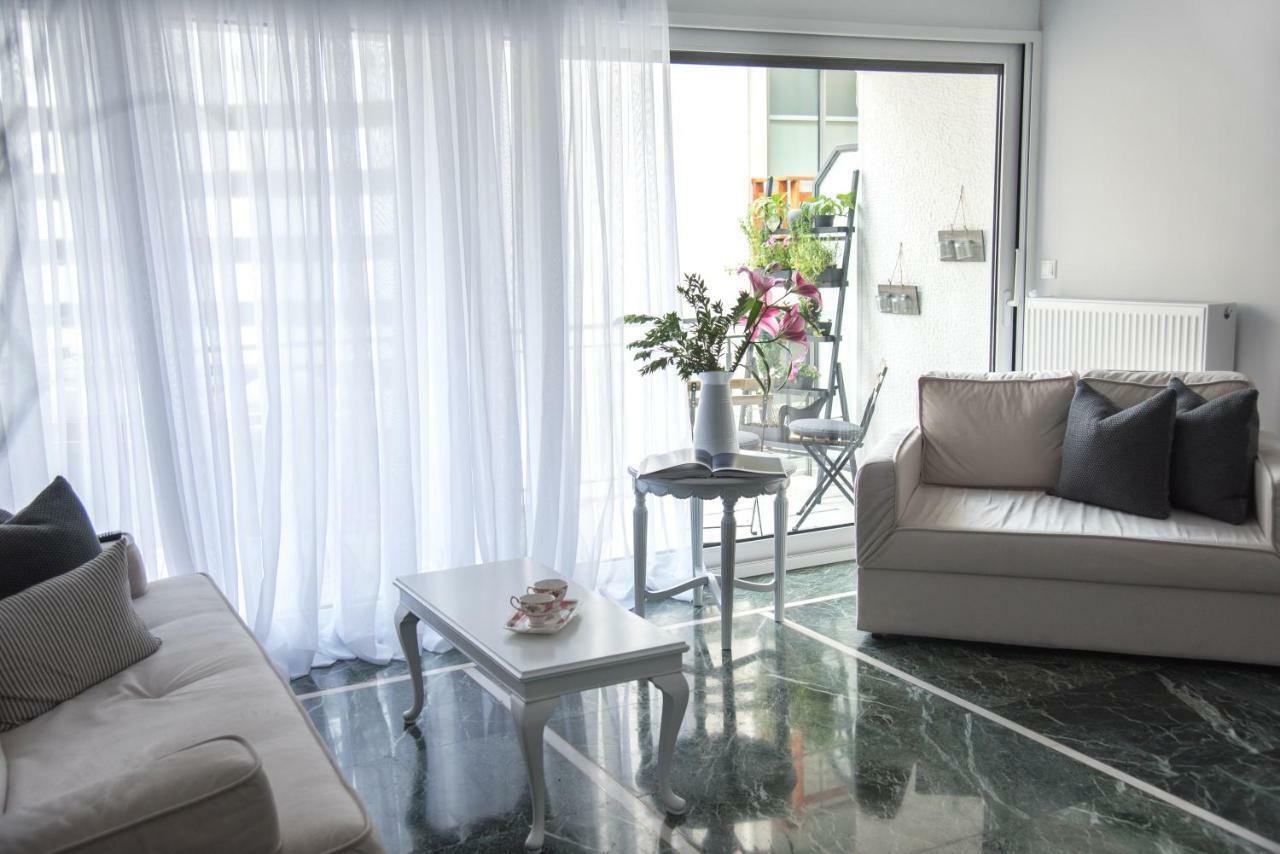 Ferienwohnung Living Near Acropolis By Sylvia Staikou 2Nd & 3D Floor Athen Exterior foto